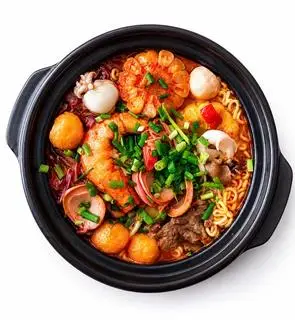 Hình ảnh Mì cay hải sản