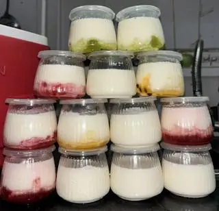 Hình ảnh sữa chua hủ