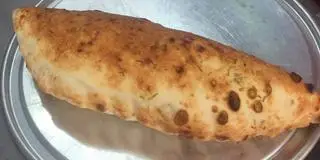 Hình ảnh Calzone pizza 