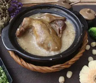 Hình ảnh Cháo chim câu đậu xanh