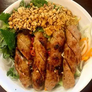 Hình ảnh Bún Trộn Nem Nướng Ngon