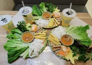 Hình ảnh Nem nướng - trà chanh
