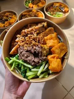 Hình ảnh Bún Trộn Riêu Cua Đầy Đủ