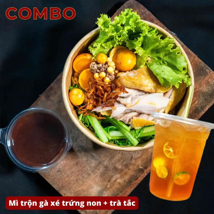 Hình ảnh Mì trộn gà xé trứng lòng đào (Trứng non tạm hết hàng) + Trà tắc