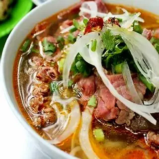 Hình ảnh Bún Bò Huế - Thịt Chín -
