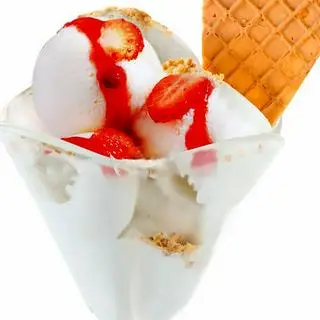 Hình ảnh Kem ly dừa dâu