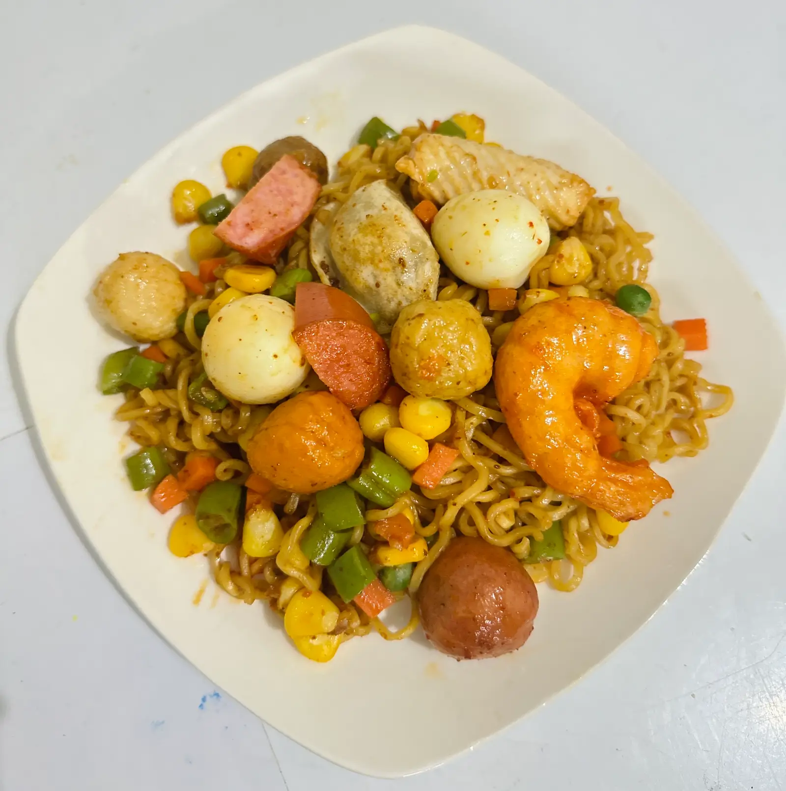 Hình ảnh Mì trộn thập cẩm