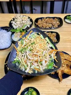 Hình ảnh Nộm gà xé phay