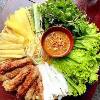 Hình ảnh Nem Nướng (6 Quấn) + Trà Quất
