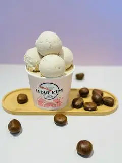 Hình ảnh Kem Hạt Dẻ Rừng Rang Muối