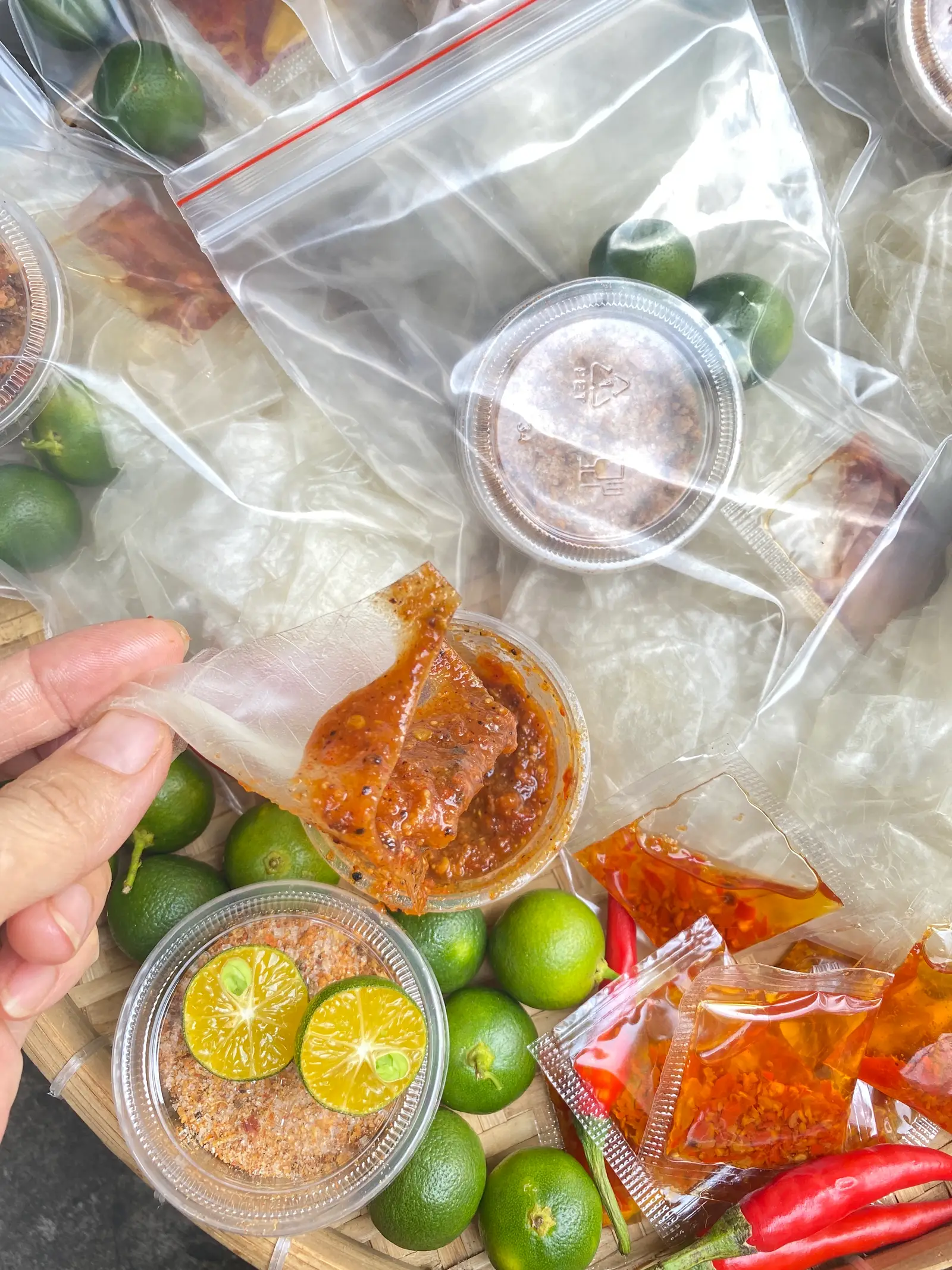 Hình ảnh Bánh Tráng Chấm Phơi Sương  zíp