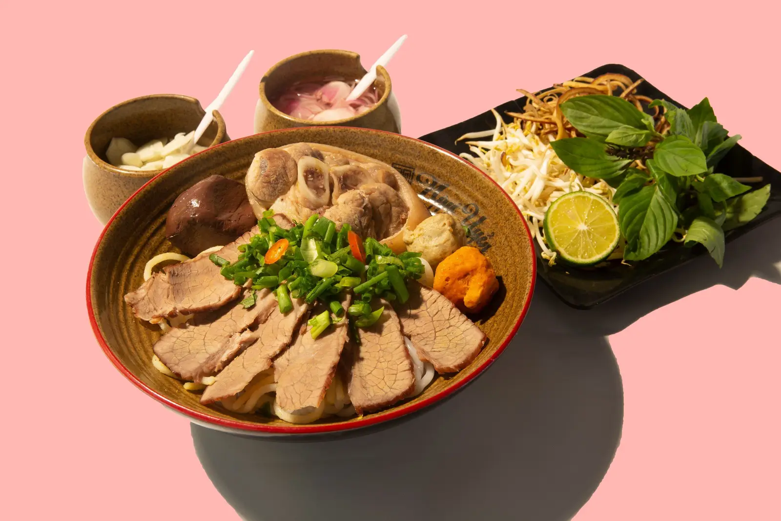 Hình ảnh Bún bò Huế vừa
