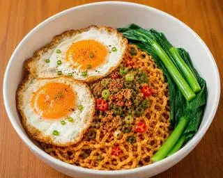 Hình ảnh Mì Trộn Indomie Ốp La