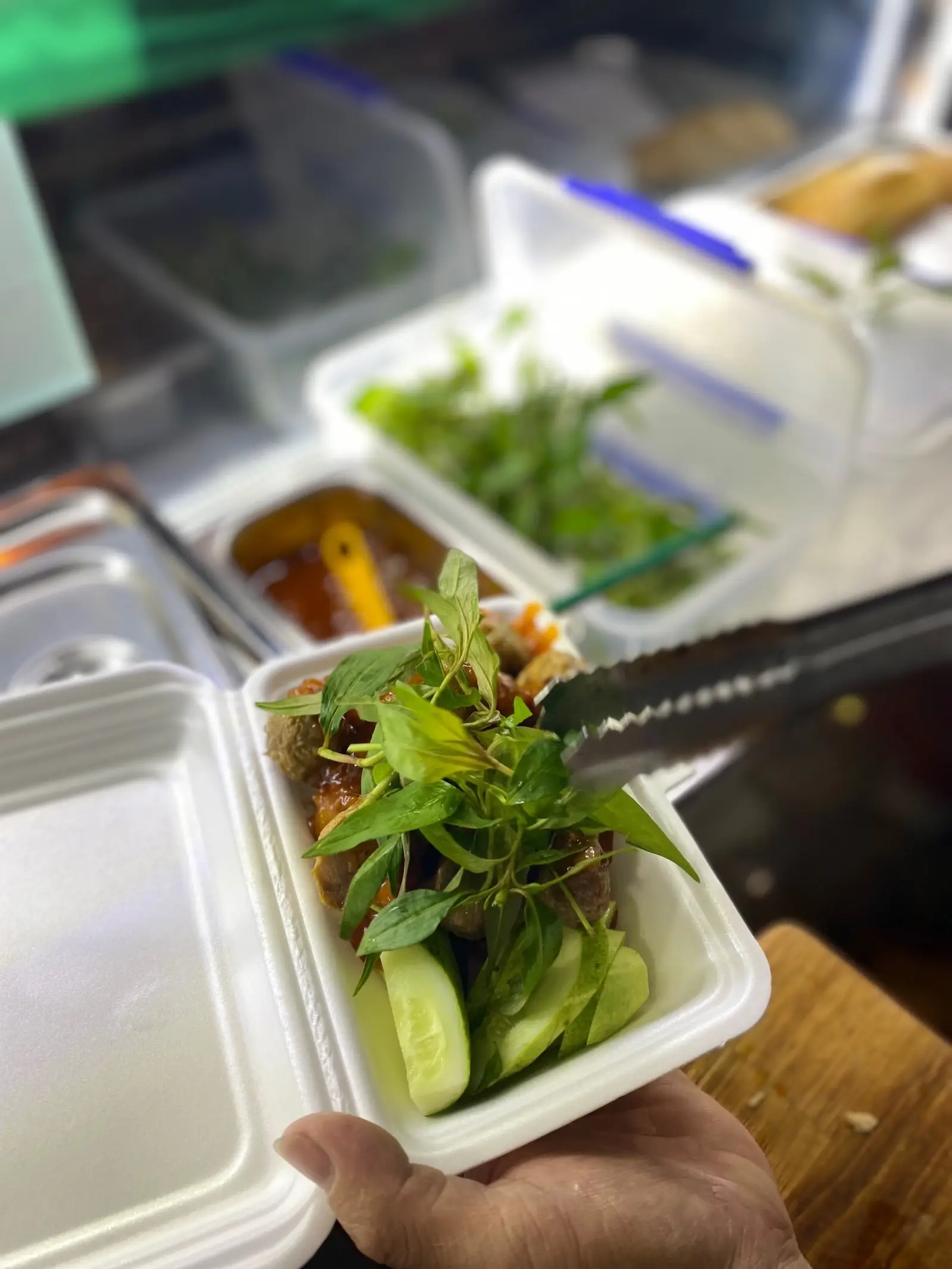 Hình ảnh Bò viên gân nướng đá sốt tomyum (2v)
