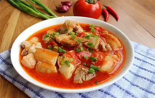 Hình ảnh cơm thịt sốt cà chua 