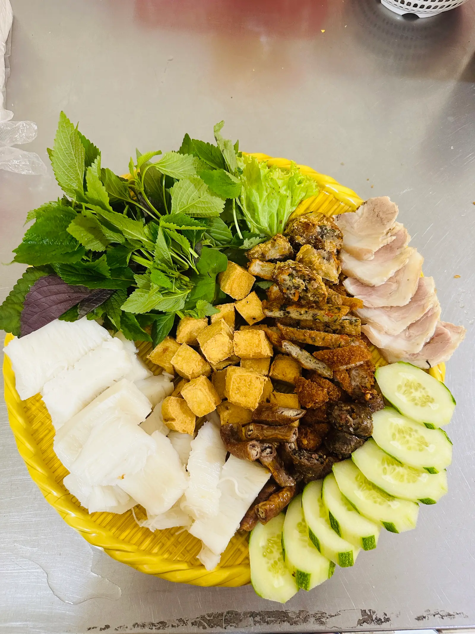 Hình ảnh Bún đậu thập cẩm