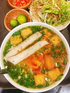 Hình ảnh Bún riêu cua giò tai