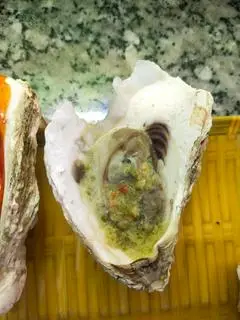 Hình ảnh Hàu nướng muối ớt xanh