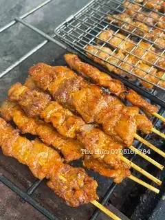 Hình ảnh Combo 10 xiên thịt nướng (tặng 1 gói bỏng)