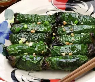 Hình ảnh cơm thập cẩm+ bò cuốn lá lốt 