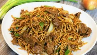 Hình ảnh mì xào bò