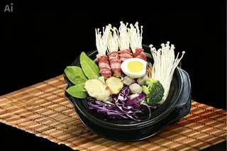 Hình ảnh mì kim chi bò mỹ cuộn nấm