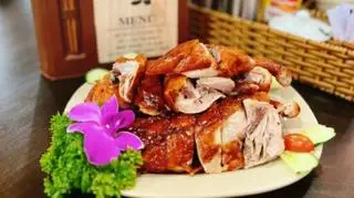 Hình ảnh VỊT QUAY TRUYỀN THỐNG NGUYÊN CON