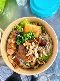Hình ảnh Bún thịt nướng