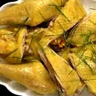 Hình ảnh Gà chặt nửa con