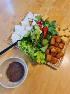 Hình ảnh Số 4: Bún đậu nem chua rán 