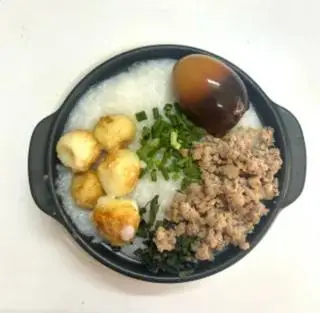 Hình ảnh Cháo thịt bằm - cút rim - trứng bắc thảo