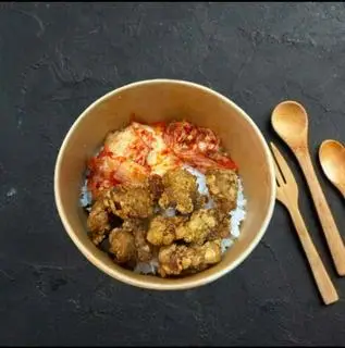 Hình ảnh Cơm Thăn Heo Chiên Giòn Sốt GV (Không Cay)
