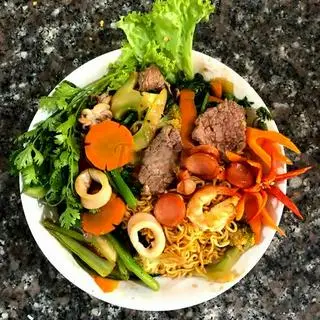 Hình ảnh Nui xào thập cẩm