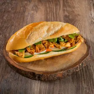 Hình ảnh bánh mì chả cá nóng