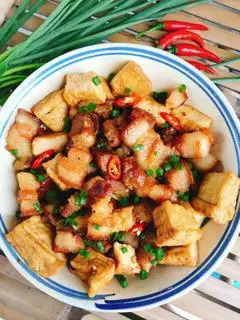 Hình ảnh Cơm thịt kho đậu hủ