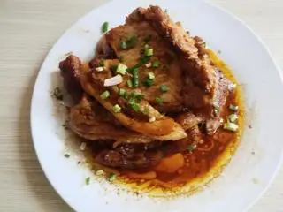 Hình ảnh Cơm sườn cốt lết chiên phần lớn 