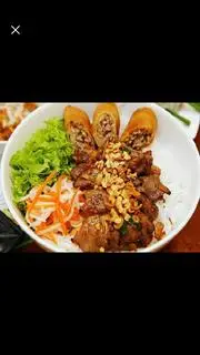 Hình ảnh Bún thịt nướng chả giò