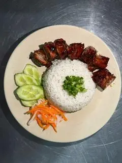 Hình ảnh Cơm sườn sụn rim nước dừa