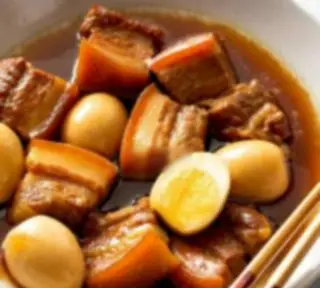 Hình ảnh Cơm thịt kho trứng cút