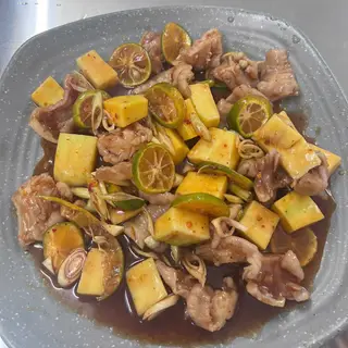 Hình ảnh Chân gà sốt Thái - Thai chicken feet sauce
