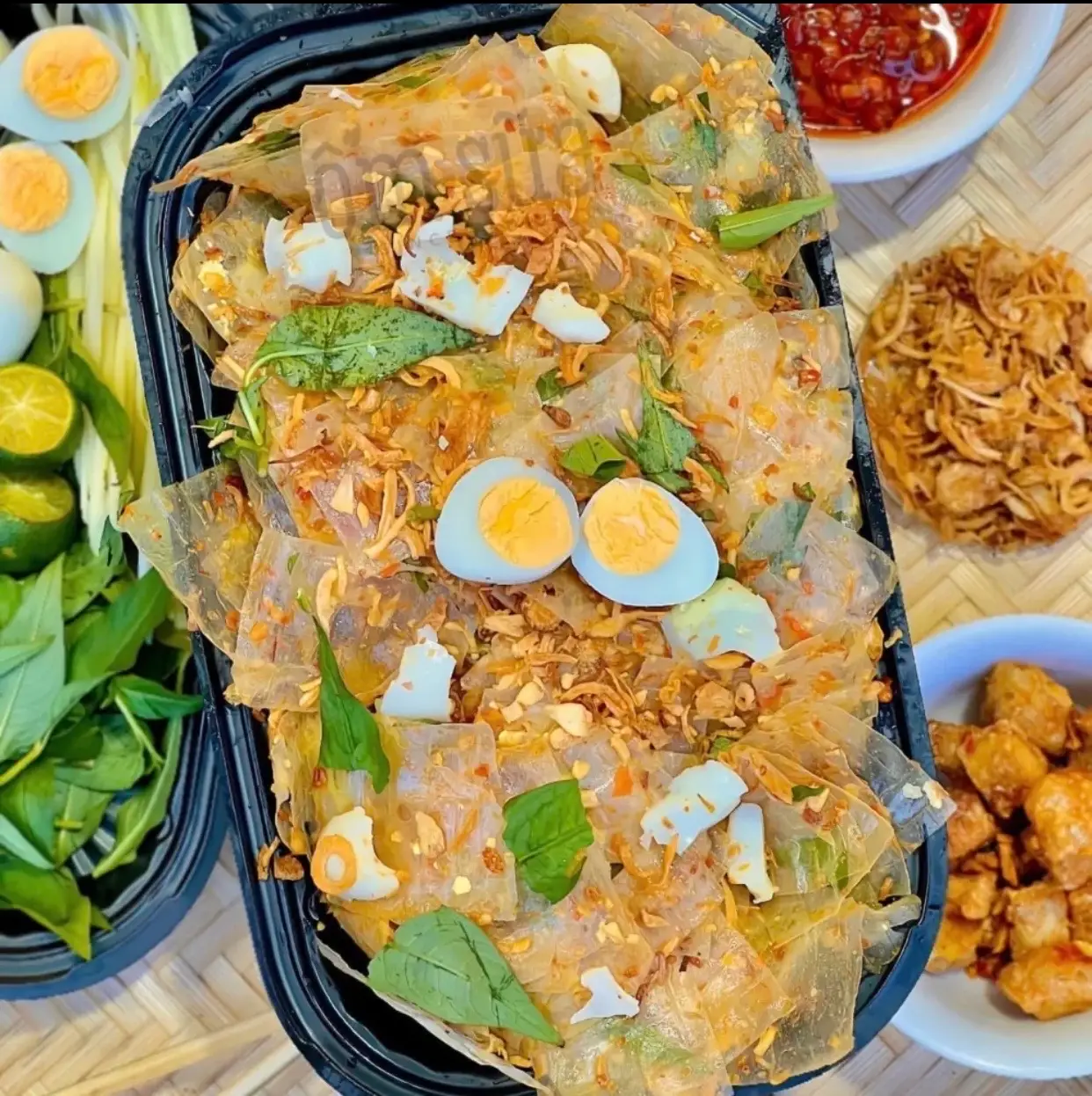 Hình ảnh Bánh Tráng Trộn Phơi Sương