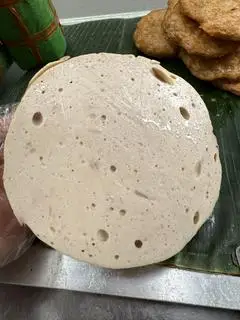 Hình ảnh Giò lụa ăn thêm