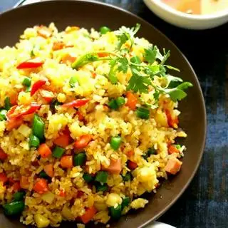 Hình ảnh Cơm chiên dương châu