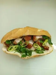 Hình ảnh Bánh mì heo quay