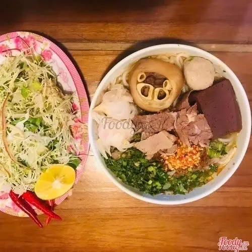 Hình ảnh Bún bò Huế tô thường
