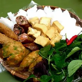 Hình ảnh Bún đậu đầy đủ không thịt luộc