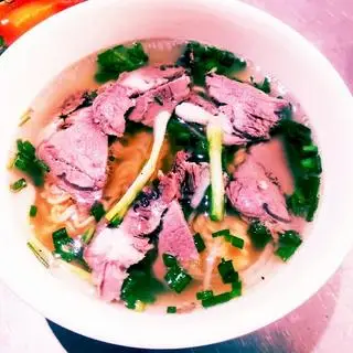 Hình ảnh Mì bò đặc biệt(tái, nạm, gân, bò viên)