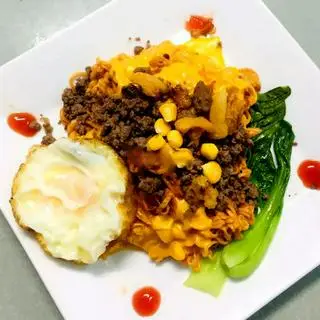 Hình ảnh Mì trộn bò trứng phomai