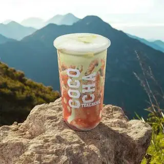 Hình ảnh Matcha Latte dâu