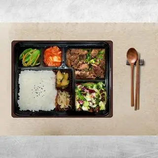 Hình ảnh Cơm hộp thịt heo xào nước tương
